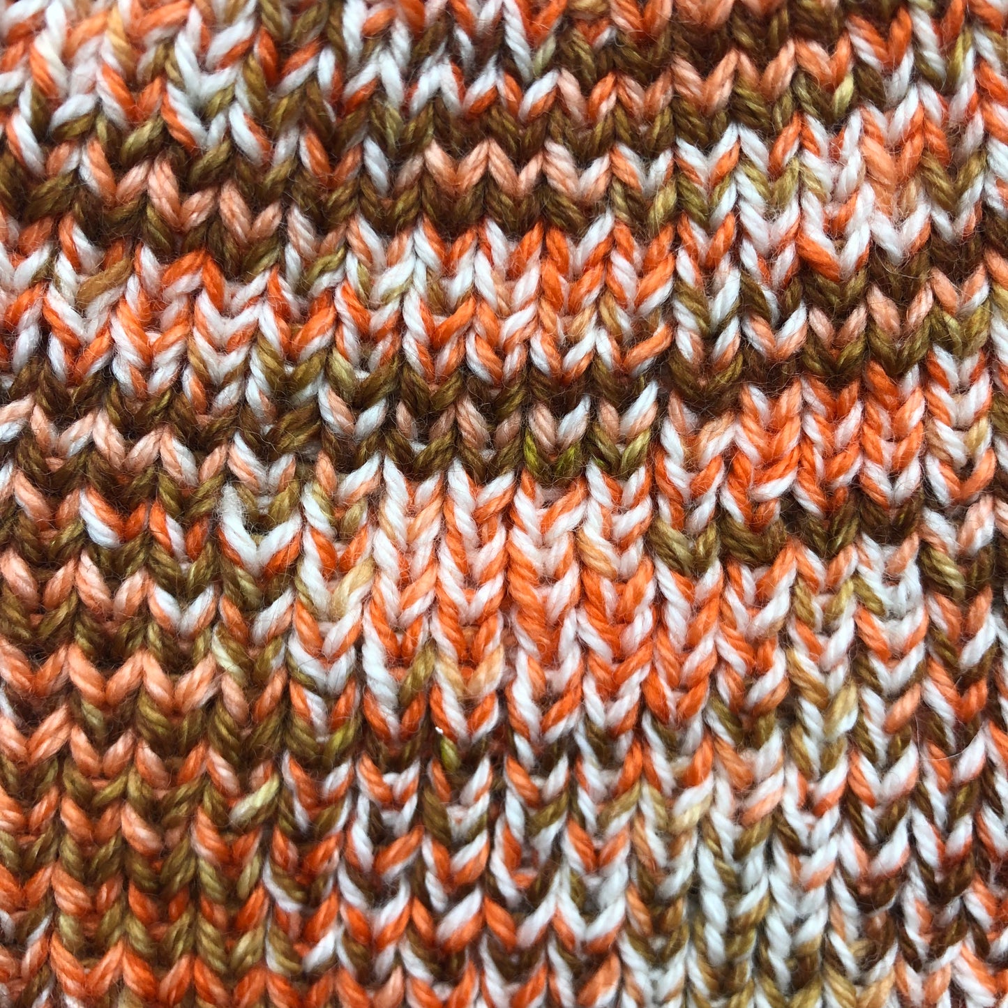 Tuque / bonnet en tricot extensible (taille unique)